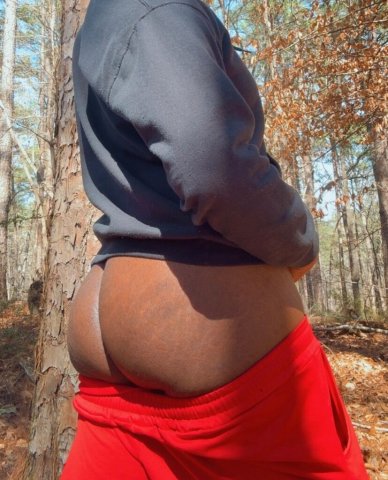 Wet Bussy — Confidential & Discreet Male Service - 1