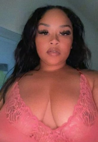 Jilliana (Dominican & White Mix) — Tacoma Female Escort - 1