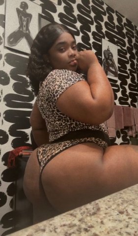Ames Iowa Private & Discreet Luxury Sessions - 1