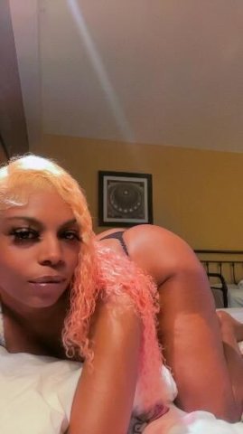 Thick Teeny Bombshell Wet & Tight Pussy — Brooklyn Female Escort - 1