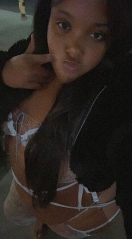 Curvy Bownskin Female Escort — Outcall/Cardate in Los Angeles - 1