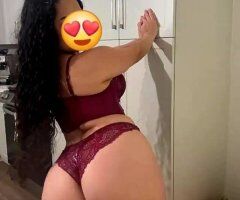 Norfolk escorts - Soy Laura Latina, escort femenina en Norfolk, VA — discreta en hotel