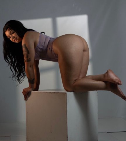 Oakland/East Bay Female Escort — Facetime Verification & Discreet, Clean Service - 1
