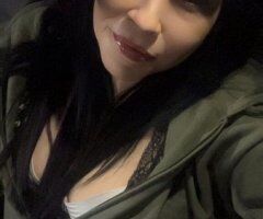 Minneapolis Milf Escort — Incall, Outcall, FaceTime & Fetish-Friendly - Image 3