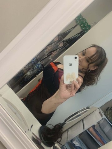 Brown-Eyed Beauty (36) — Clean Private Apartment in Minneapolis - 1