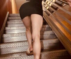 South Jersey escorts - South Jersey Milf Escort — Independent provider in a private room (5'6, natural look)
