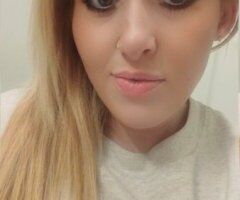 Salt Lake City escorts - Hotel room needed for the weekend — Salt Lake City female escort (room trade)
