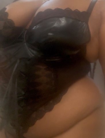 Charlotte NC Phat Pussy Thick Mami — Soft Curvy Juicy Booty - 1