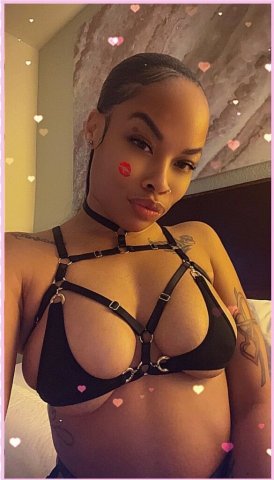 Fresno Female Escort — Petite Upscale Outcalls Now - 1