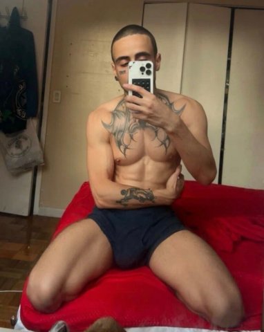 Boston MA Male Escort — Dominant Dom / slow burn & boyfriend feel - 1