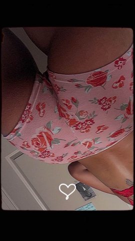 Denver Petite Female Escort — Isis (Grown Men Only) - 1