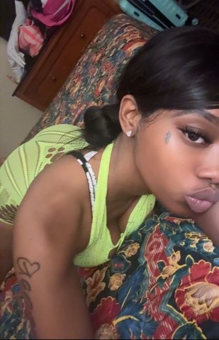 Monterey Petite Barbie Fantasy — Discreet Escort for Serious Inquiries - 1