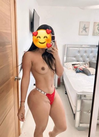 Raleigh-Durham Latina Female Escort — BBJ without a condom, deep throat & massages - 1