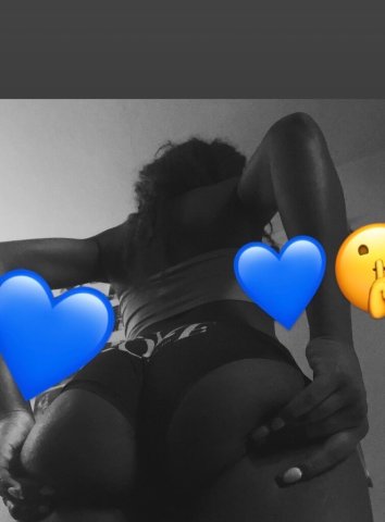 Bronx Slim Petite Female Escort — 15-min Specials - 1