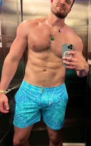 Richmond VA 38M Male Escort for Discreet Massage, Relaxation & Kink - 1