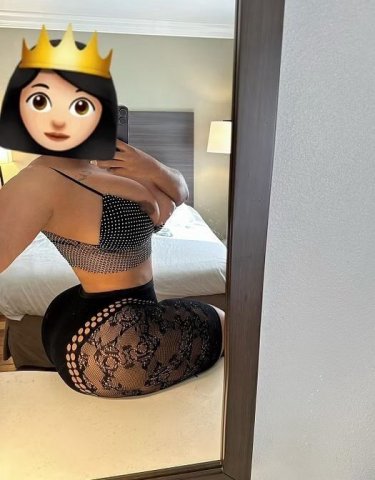 Latina Newcomer — Curvy, Spicy & Very Naughty (34) - 1
