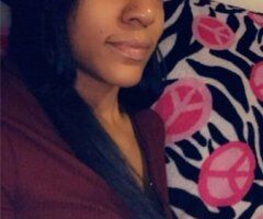 Incall Fun with Clean, Drama-Free Sacramento Female Escort - Image 2
