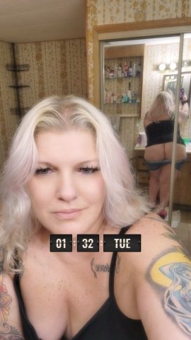 Reno Incall Specials — Curvy Female Escort (No Anal/CIM) - 1