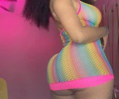 Click Here: Favorite Humor Lover — Eau Claire Female Escort (Couches & Gfx) - 28 - Image 3