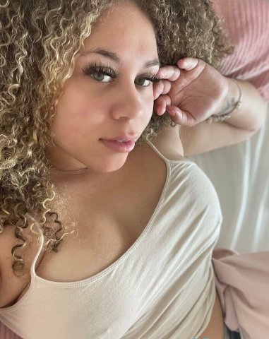 Muscle Shoals Female Escort — New in town, sweet and classy - 1