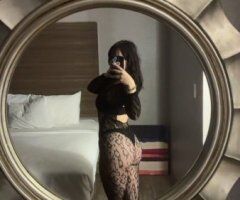 Oklahoma City Playmate Escort — Green-Eyed Petite - Image 2