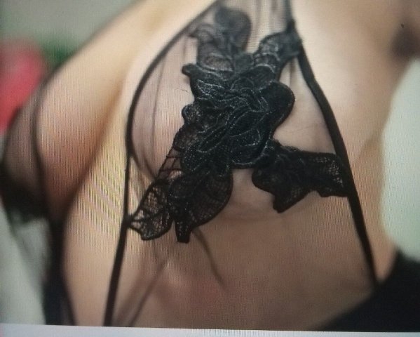 Minneapolis/St. Paul Female Escort — Discreet Private Incall - 1