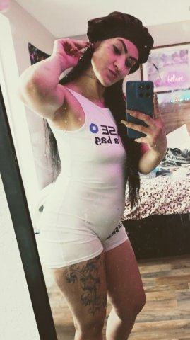 Augusta GA Fun Female Escort — Warm Energy & Comfort Focus - 1