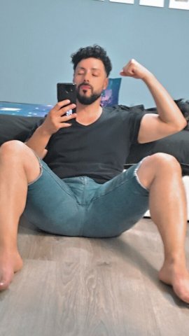 Orlando Male Escort — Passionate companion for gaming, movies, and quiet nights - 1