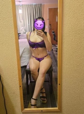 Norfolk, Virginia Latina Escort — Citas con besos y mamada - 1