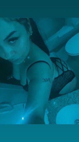Dahlia — Incall or Rare Outcall, No Kissing (Louisville, KY) - 1