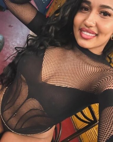 Latina Escort (23) — 24h Outcall in Albuquerque, New Mexico - 1
