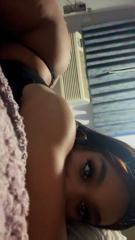 Pretty Itty Bitty 22 — petite, fetish-friendly escort (Sacramento) - 1
