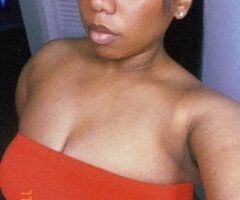 Jacksonville escorts - Red - 23 (Incalls) with Facetime Verification