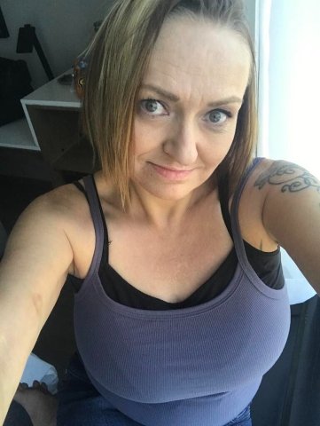 Mature Woman in Ogden for Hump Day Play - 1