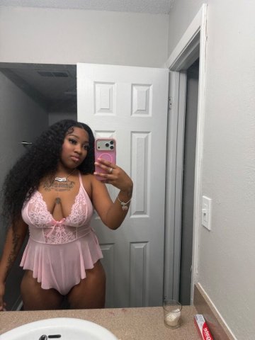 Kansas City Female Escort — Clean, wet & satisfying - 1