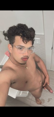 Cape Cod Male Escort — accommodating, affectionate companion - 1