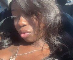 Fresno escorts - Kisses in Fresno, CA — petite young female escort (2-girl fun, facetime verified)