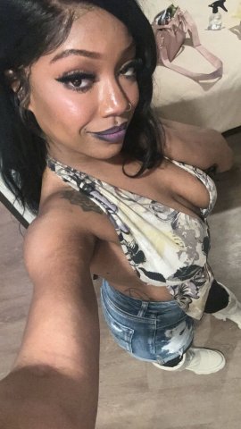 Houston Petite Caribbean Escort — FaceTime & Video Shows - 1
