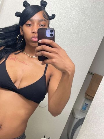 Fresno CA Female Escort — Real Photos, FaceTime Verification, Outcalls & Car Date - 1