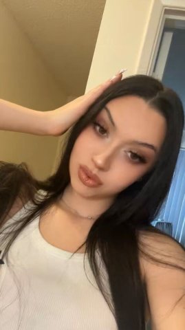 Honolulu Petite French Playmate (Incall) — Hourly & QV Rates - 1
