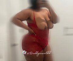 Bakersfield escorts - Bakersfield CA Female Escort — deep erotic body massages