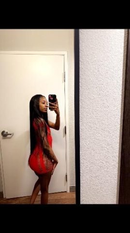 Stockton CA Pretty Brown Escort — petite 5'3, clean & drama free - 1