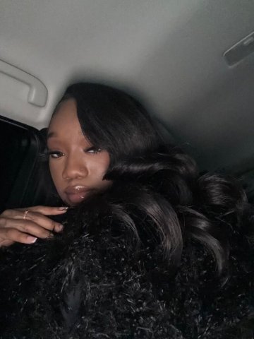 Madison WI Slim Petite Brownskin Female Escort — 5'4, 23 - 1