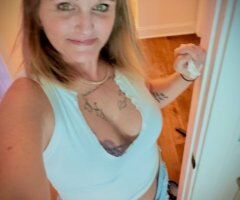 Trixie — Evansville Female Escort (Local Outcall) - Image 5