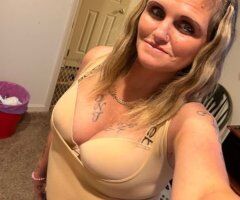 Trixie — Evansville Female Escort (Local Outcall) - Image 10