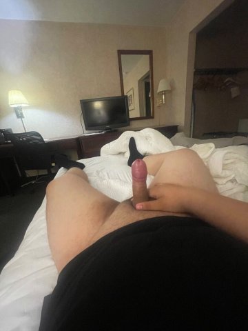 Discreet Companion in Northern Virginia — Women & Men (Bottoms only) - 1
