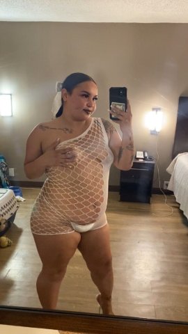 Clarksville TN Female Escort — In-call, out-call, and FT shows (Spanish OK) - 1