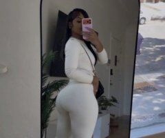 St. Louis escorts - St. Louis Female Escort — Half Hour or Hour Rates