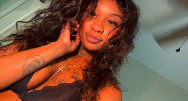 Louisville KY In-Call Female Escort — Slim Thicc Vibe, Tight Wet, Content Options - 1