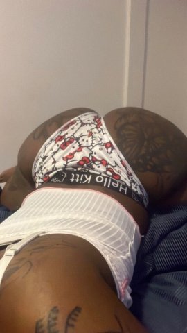 Milwaukee WI Female Escort — Outcalls & Car Dates - 1